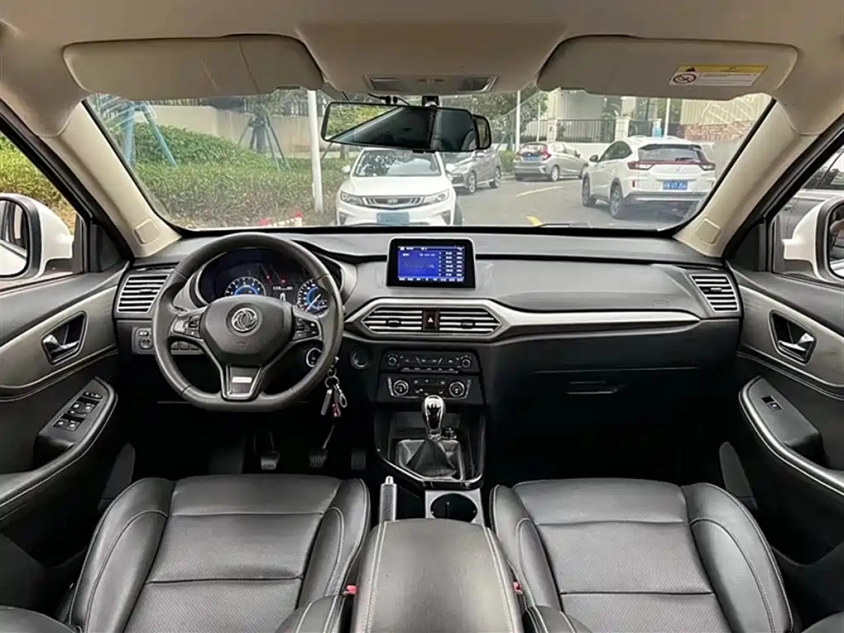 DONGFENG FENGGUANG S560