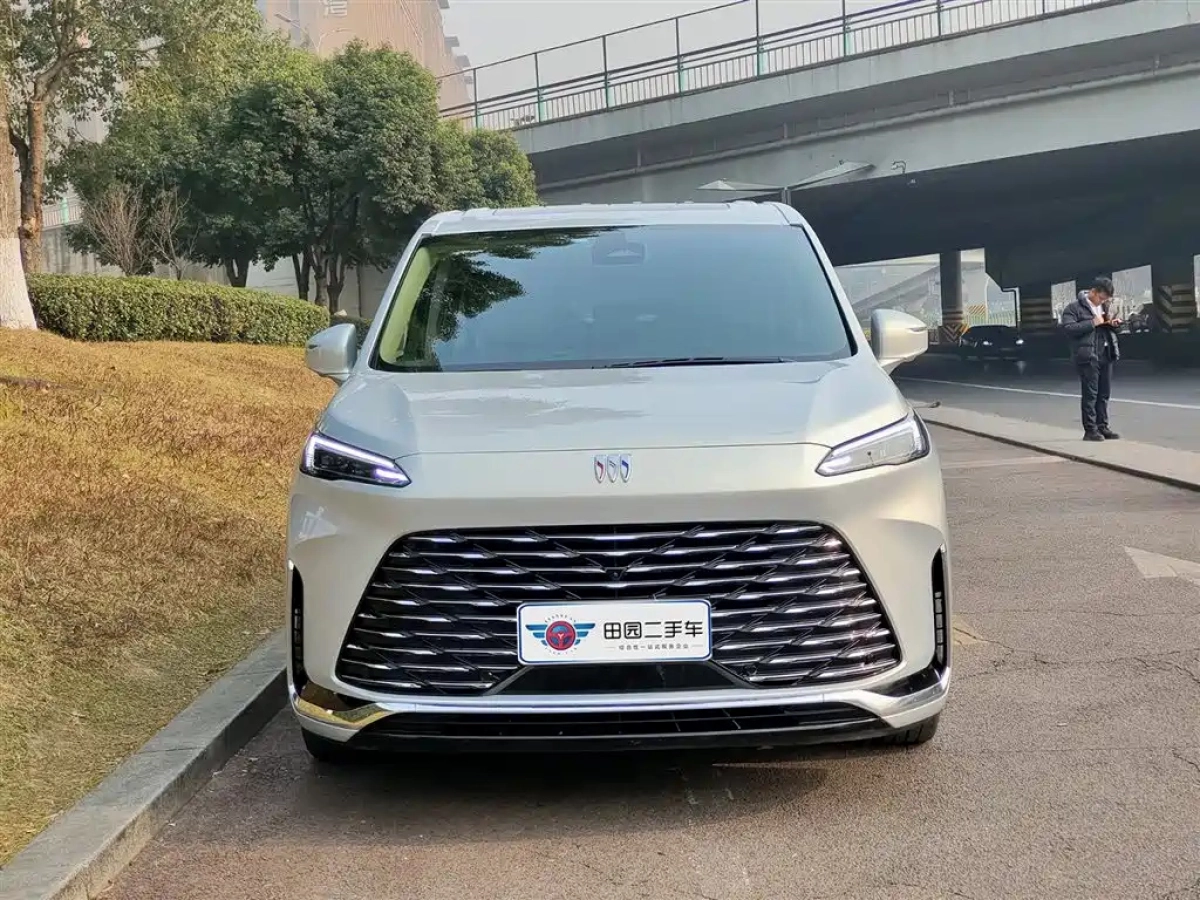 BUICK GL8 NEW ENERGY