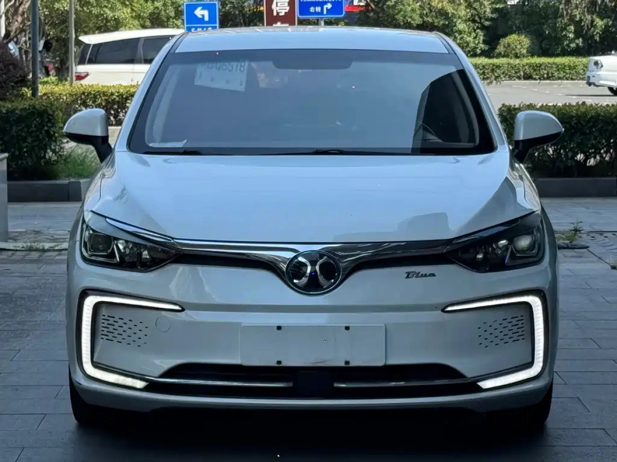 BAIC BEIJING EU5  2021