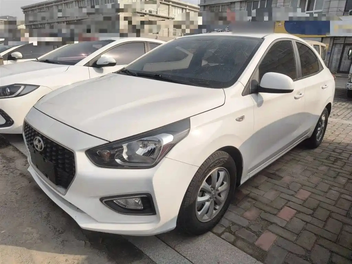 HYUNDAI VERNA