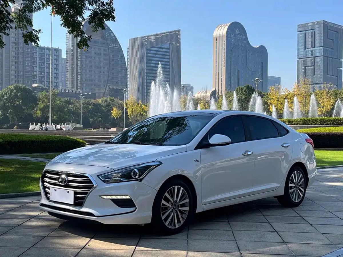 HYUNDAI MISTRA  2020