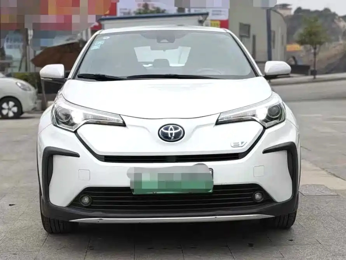 TOYOTA C-HR EV