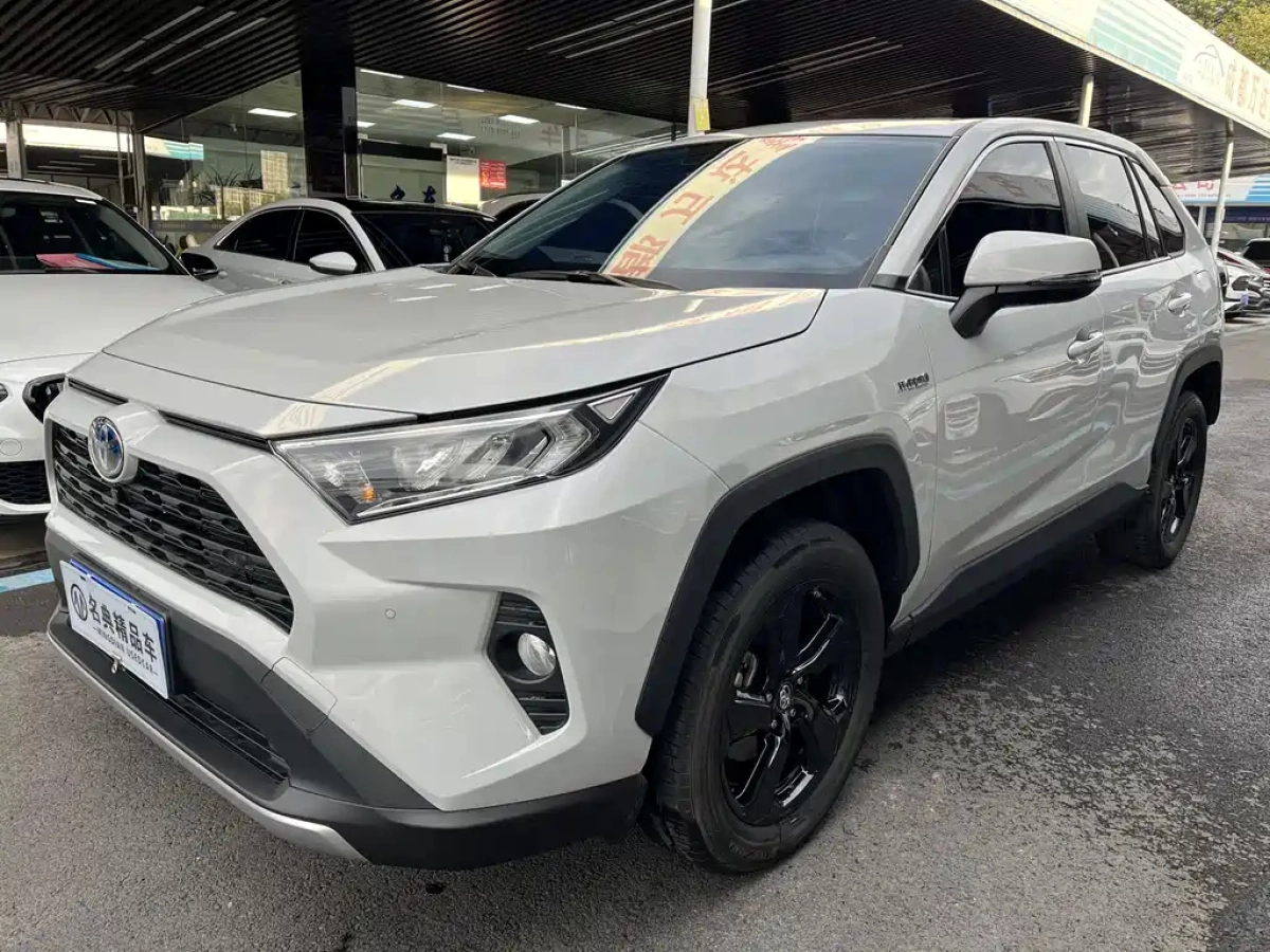 TOYOTA RAV4  2022