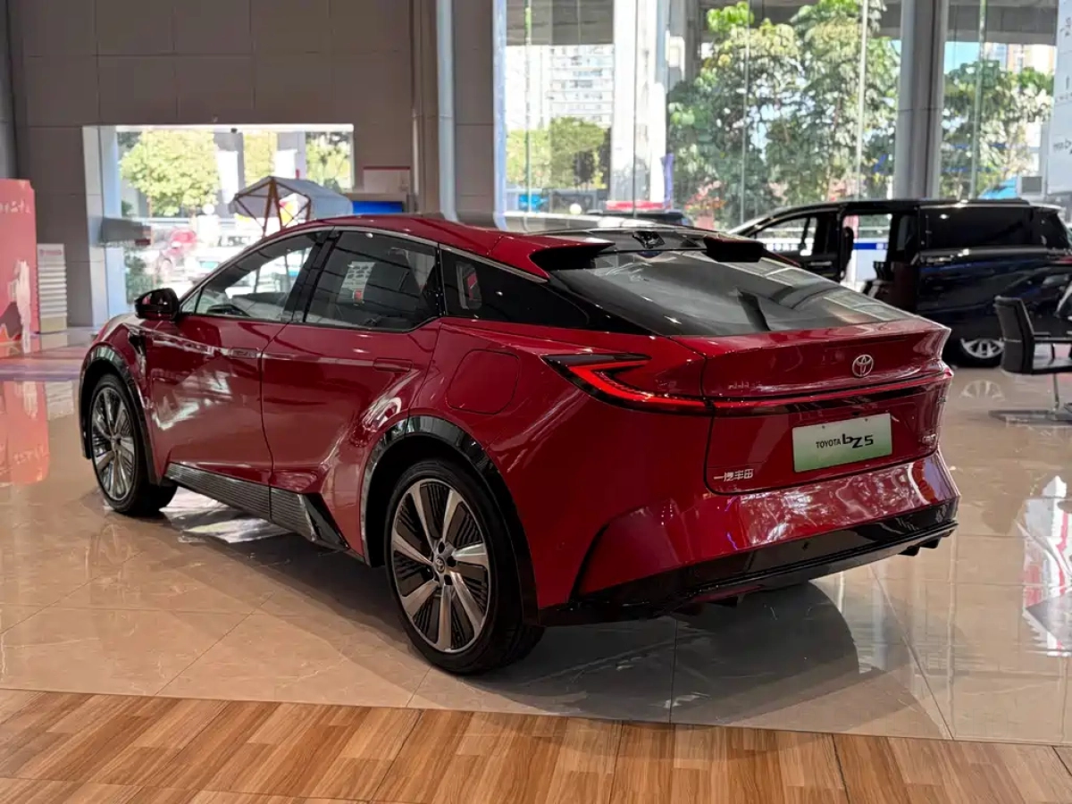 TOYOTA BZ5