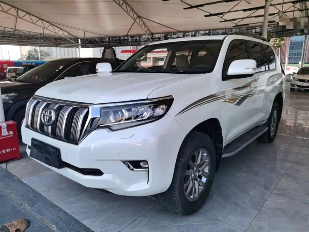 TOYOTA PRADO  2019