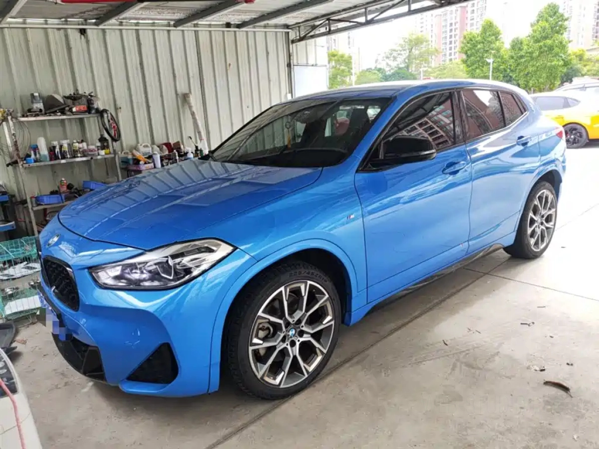 BMW X2