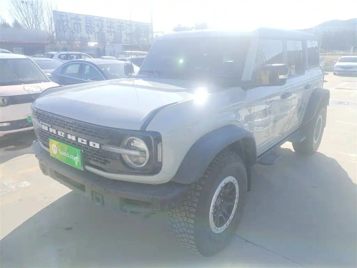 FORD BRONCO  2025