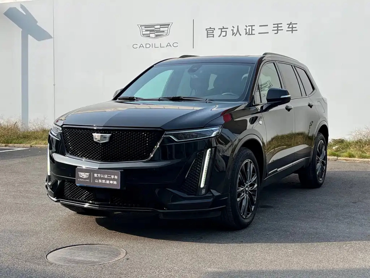 CADILLAC XT6