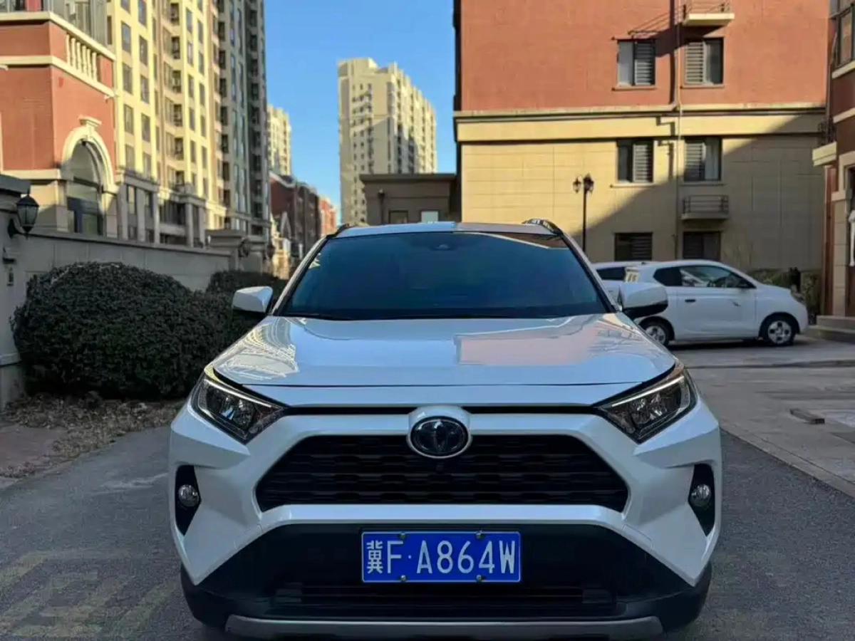 TOYOTA RAV4
