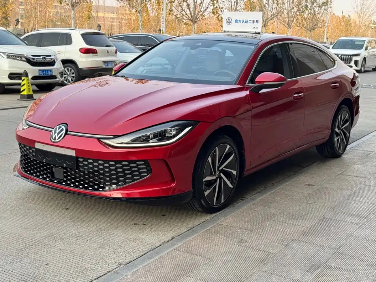 VOLKSWAGEN LAMANDO  2022