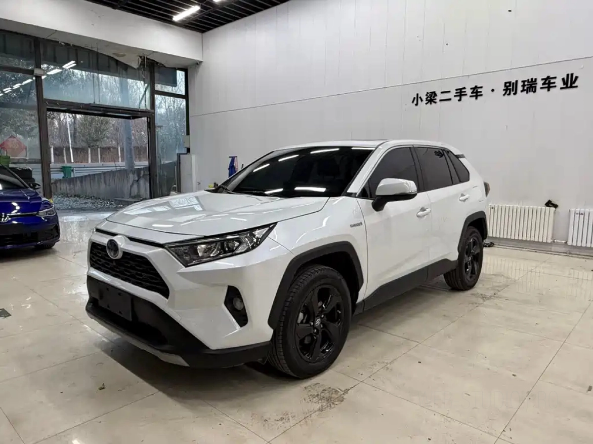 TOYOTA RAV4  2021