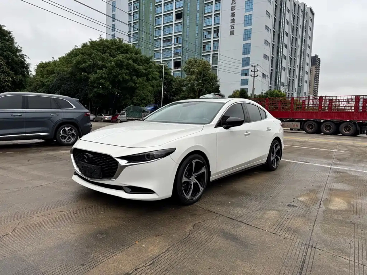 MAZDA 3 AXELA