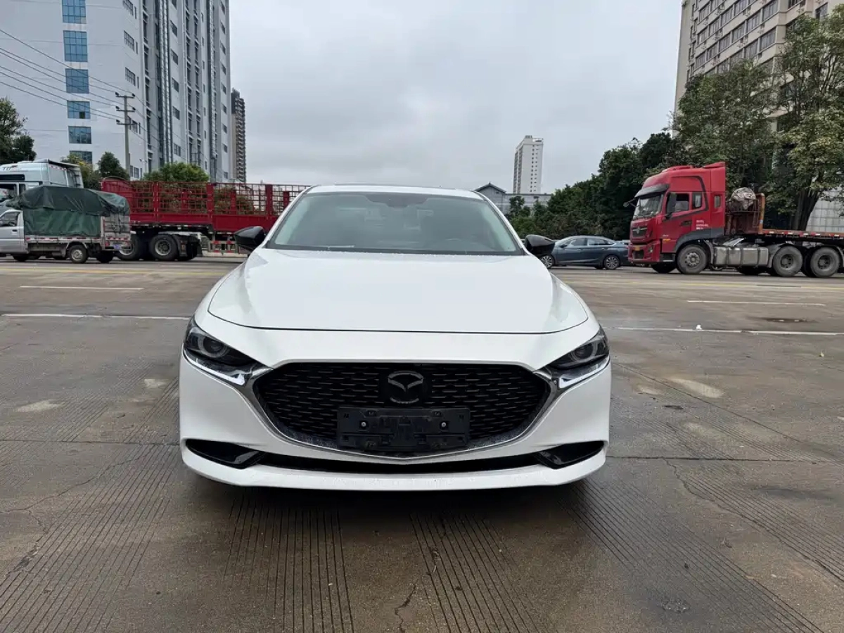 MAZDA 3 AXELA