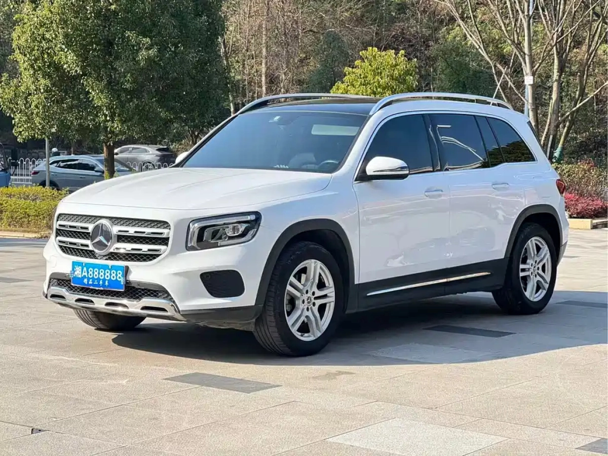 MERCEDES-BENZ GLB  2021