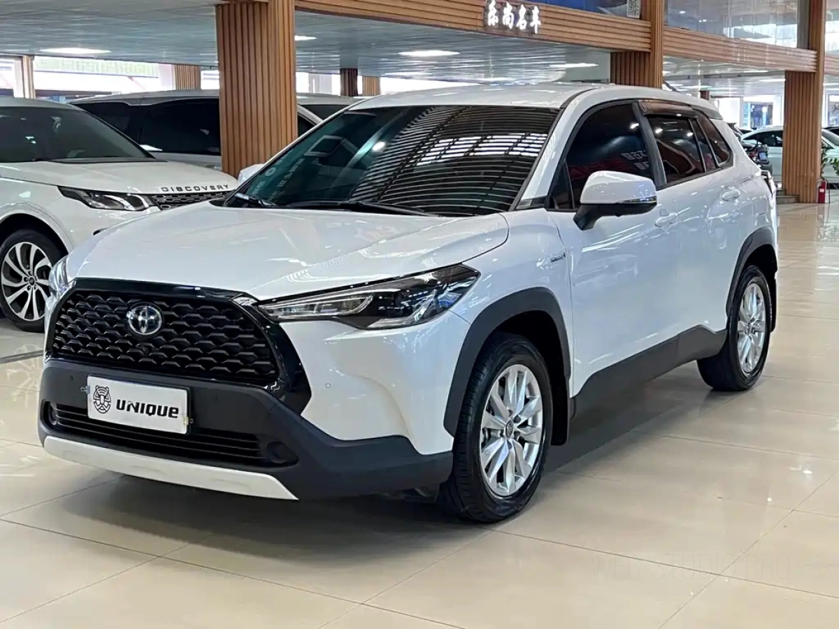 TOYOTA COROLLA CROSS