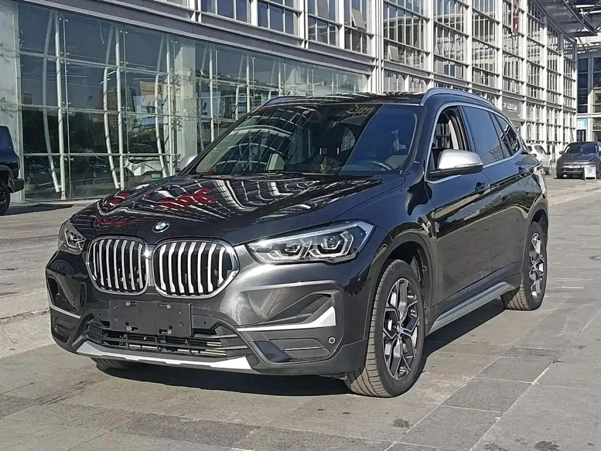 BMW X1  2021