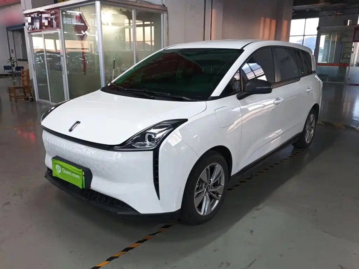 FAW BESTUNE NAT  2025