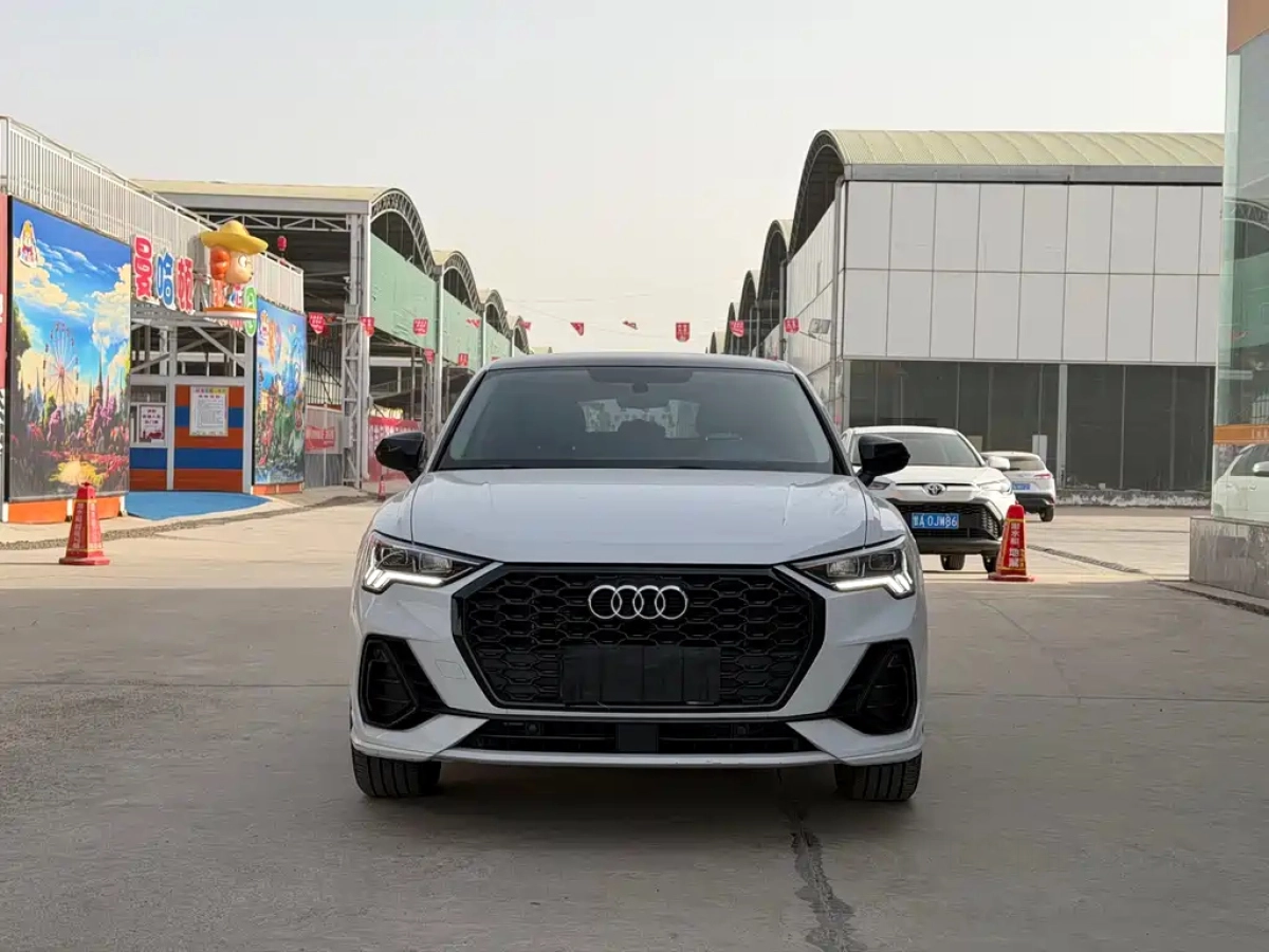 AUDI Q3 SPORTBACK