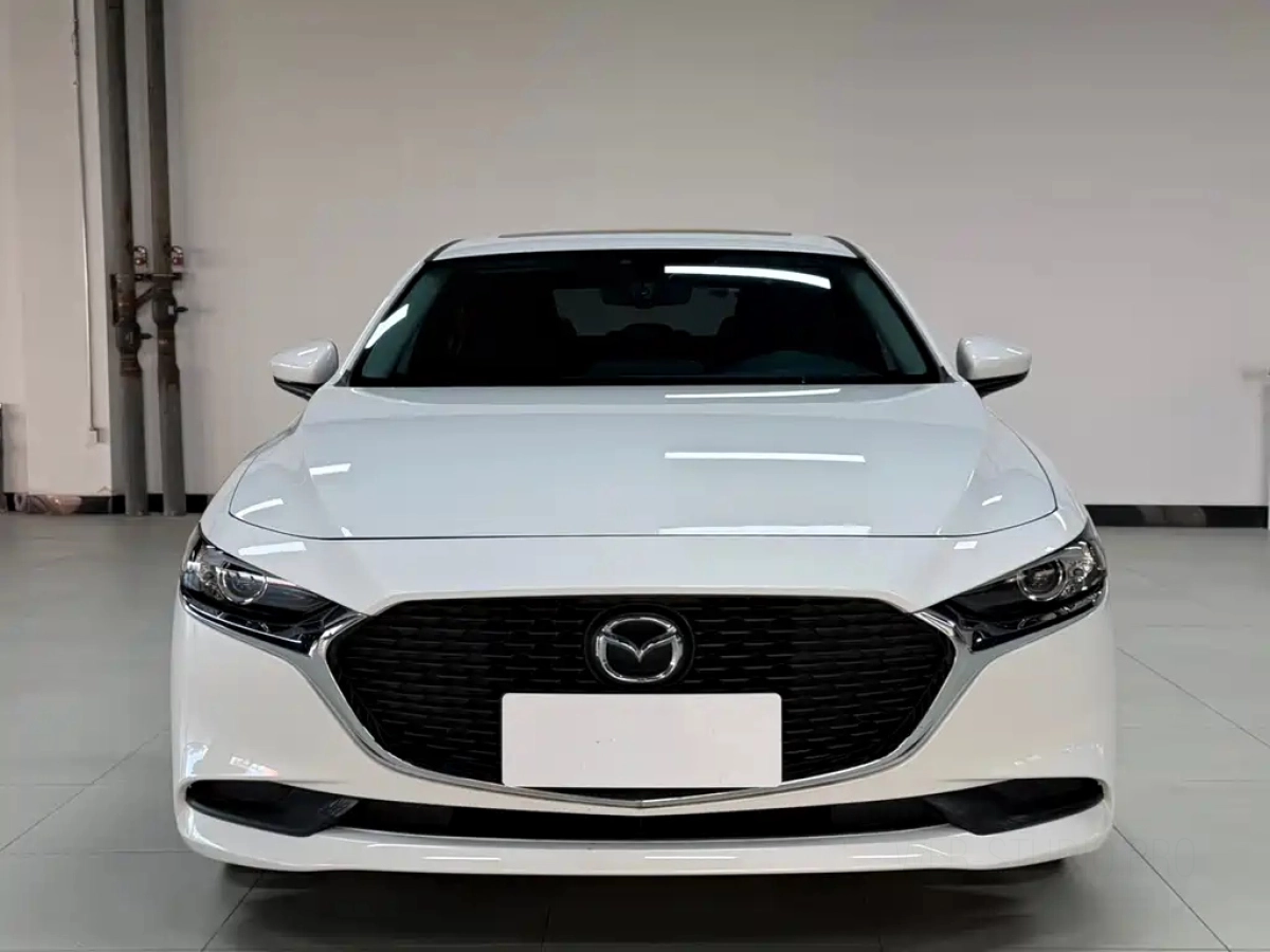 MAZDA 3 AXELA