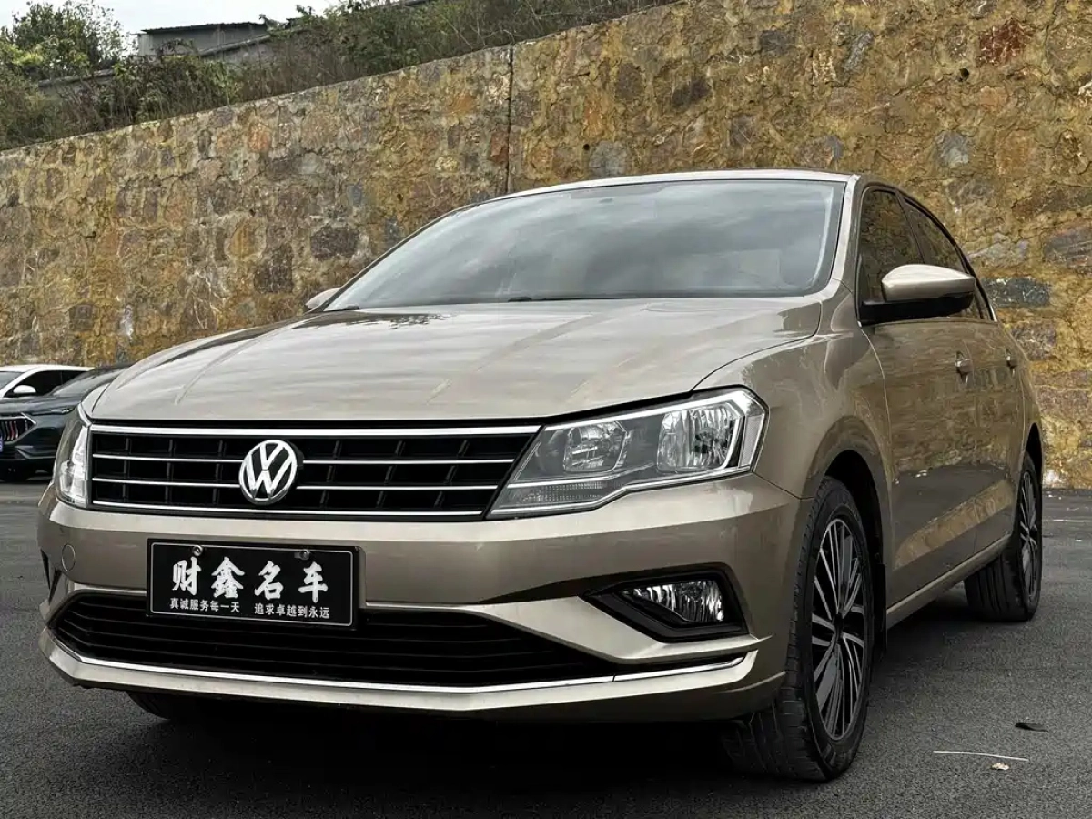 VOLKSWAGEN JETTA  2019