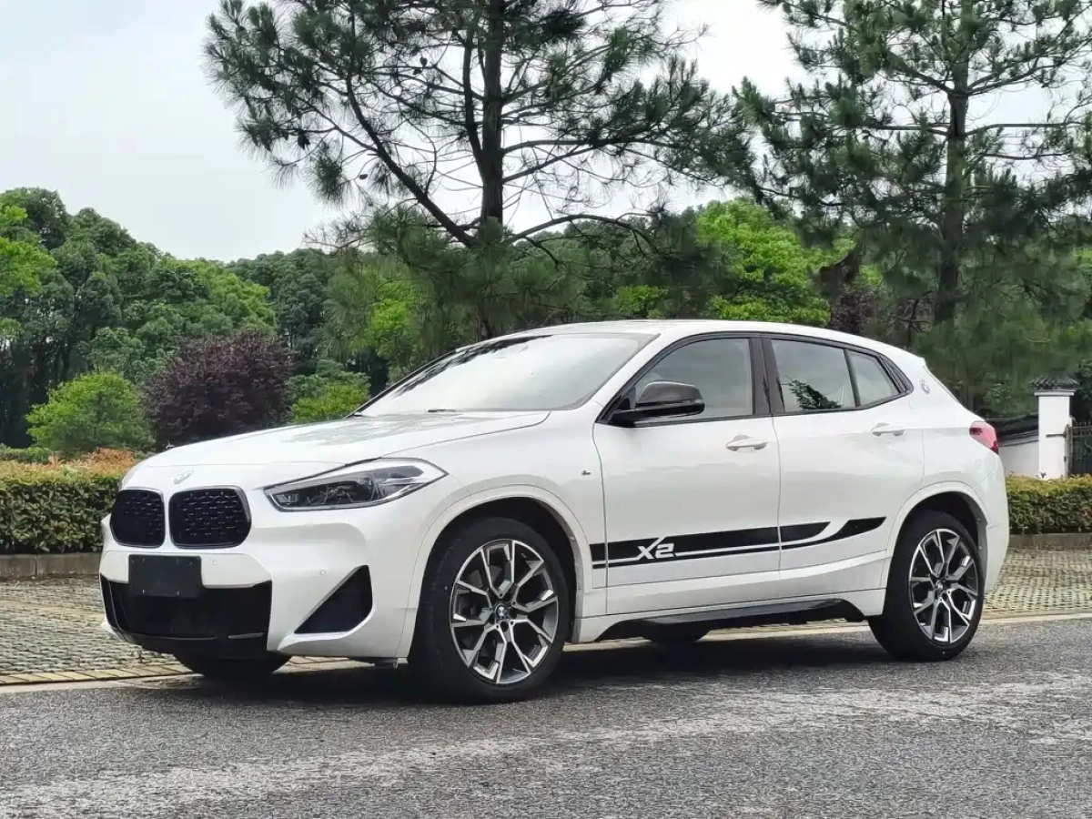 BMW X2