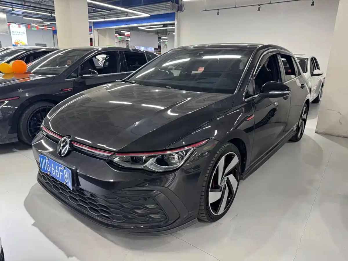 VOLKSWAGEN GOLF GTI  2022