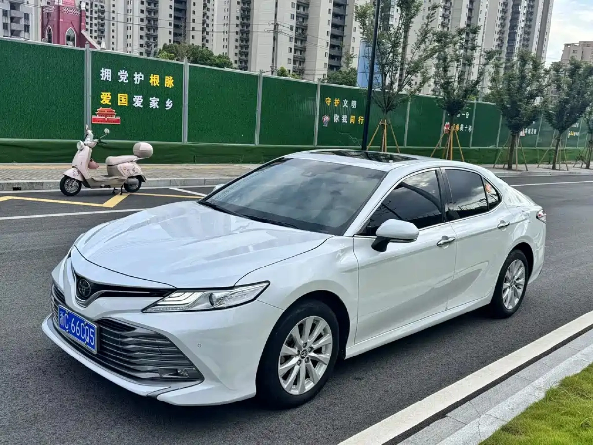 TOYOTA CAMRY  2021