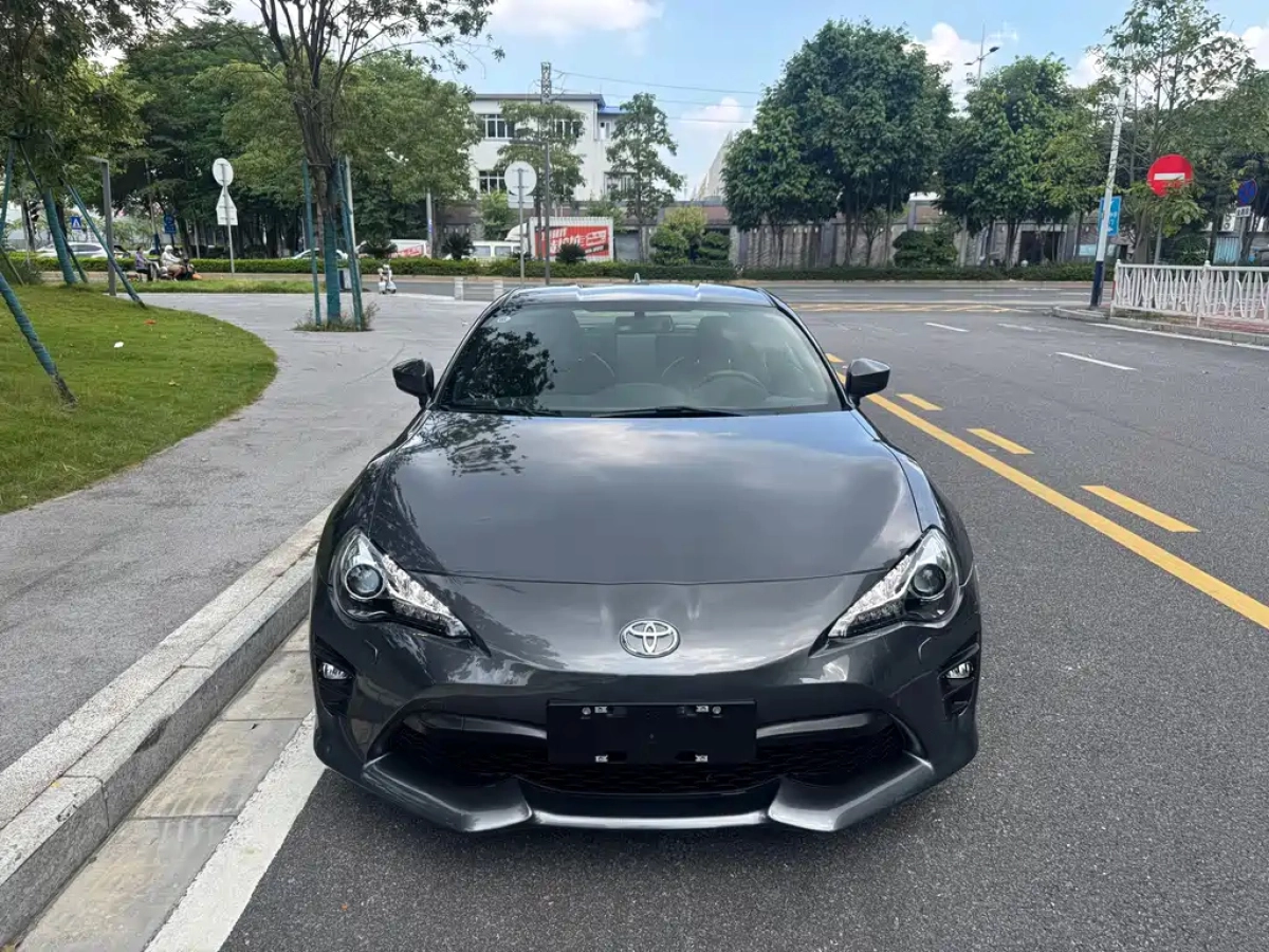 TOYOTA 86