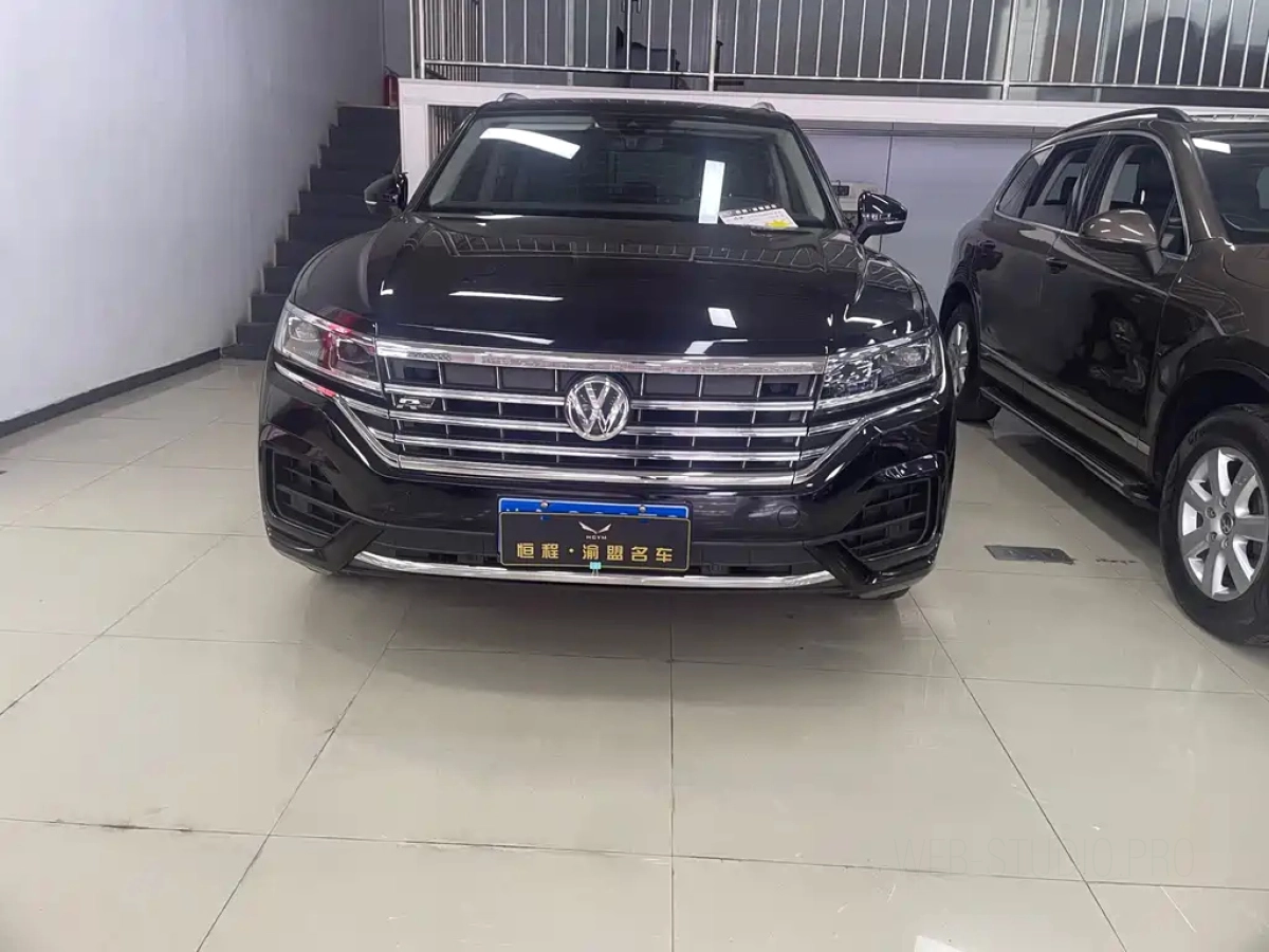 VOLKSWAGEN TOUAREG