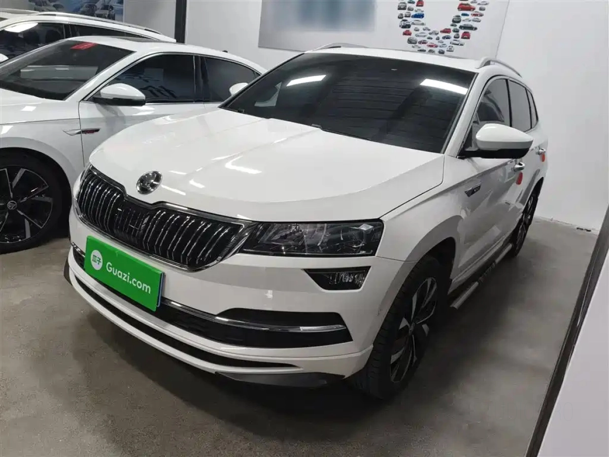 SKODA KAROQ  2022