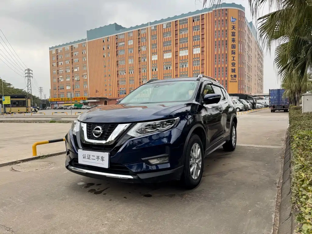 NISSAN X-TRAIL