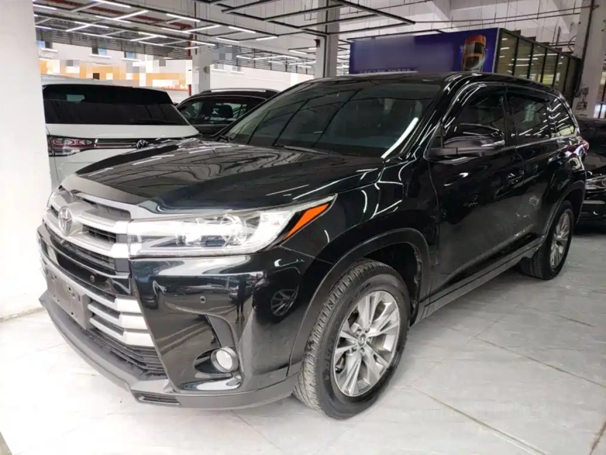 TOYOTA HIGHLANDER  2021