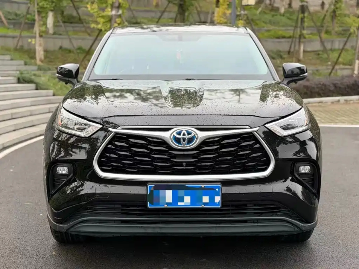 TOYOTA HIGHLANDER