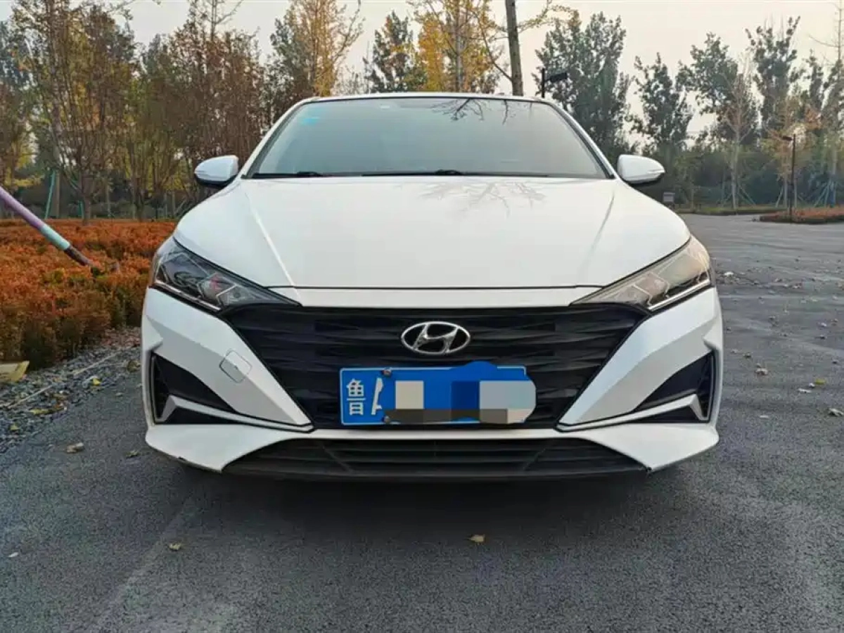 HYUNDAI VERNA