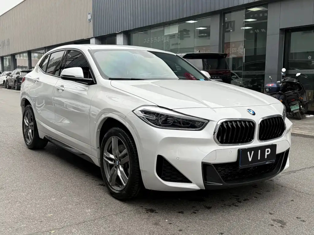 BMW X2