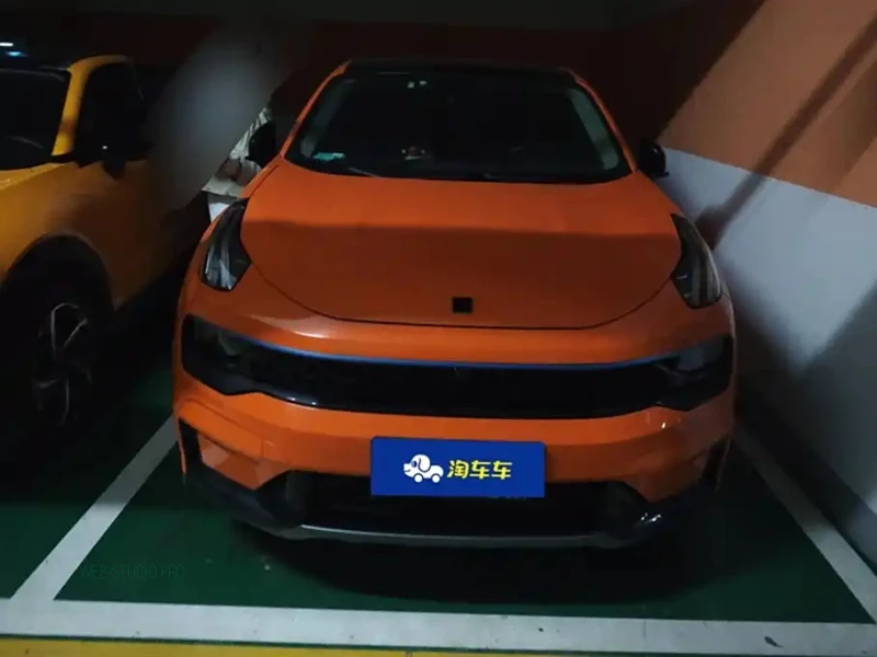 LYNK&CO 05