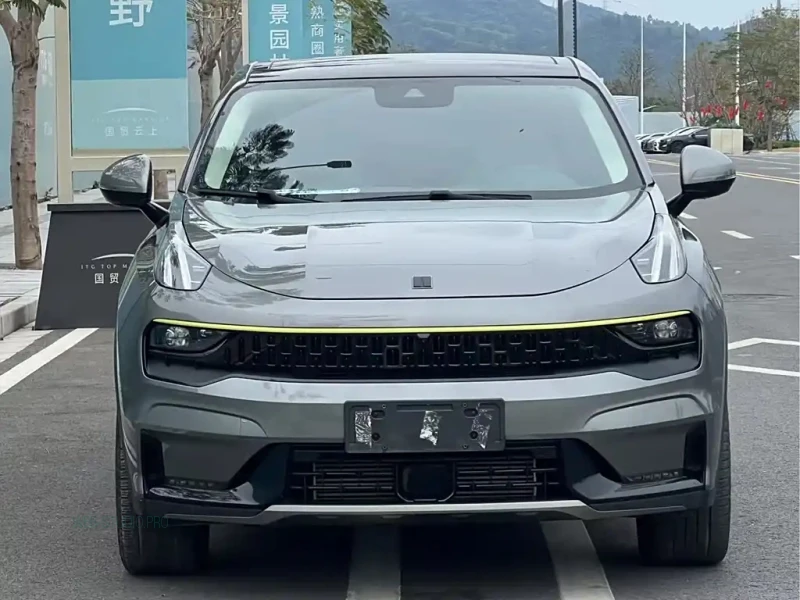 LYNK&CO 05