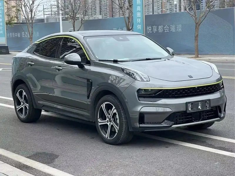 LYNK&CO 05