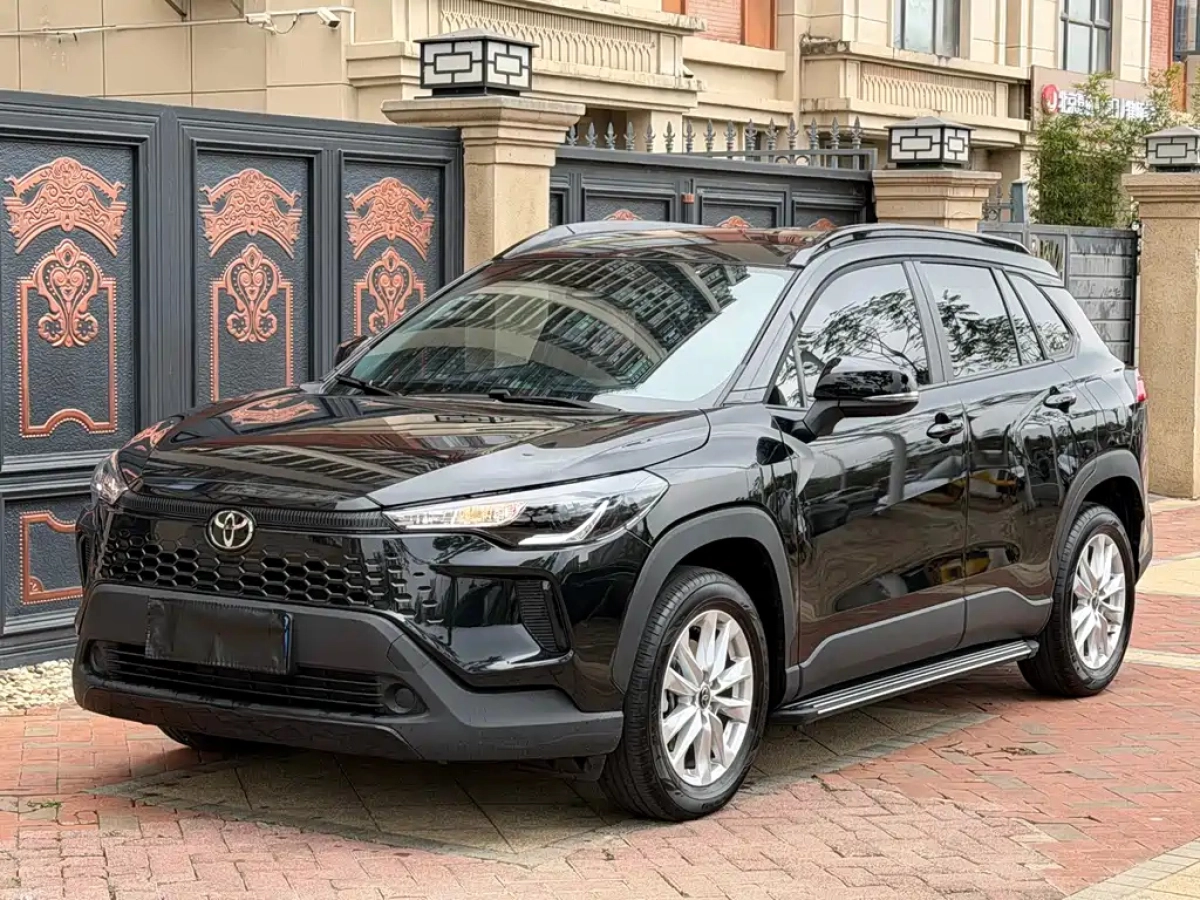 TOYOTA COROLLA CROSS  2025