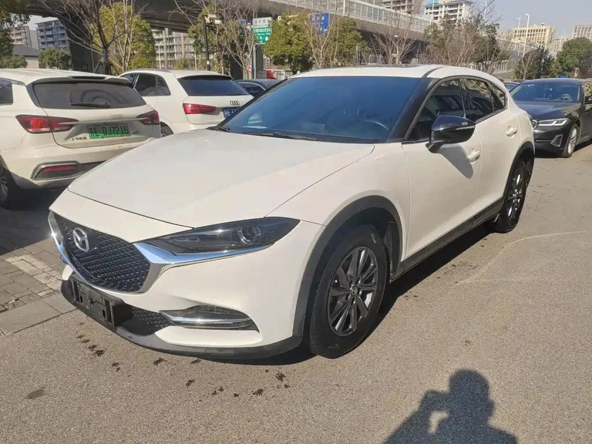 MAZDA CX-4  2021