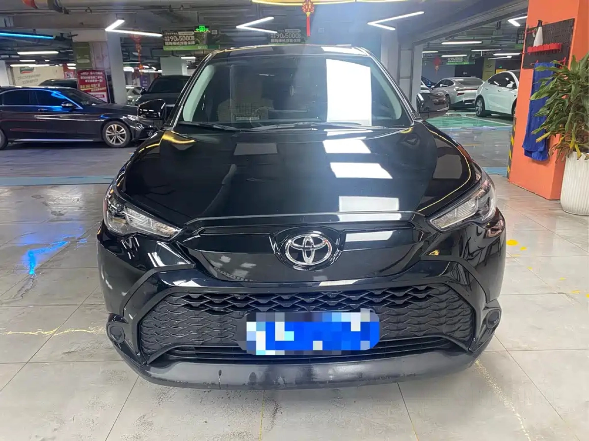 TOYOTA COROLLA CROSS