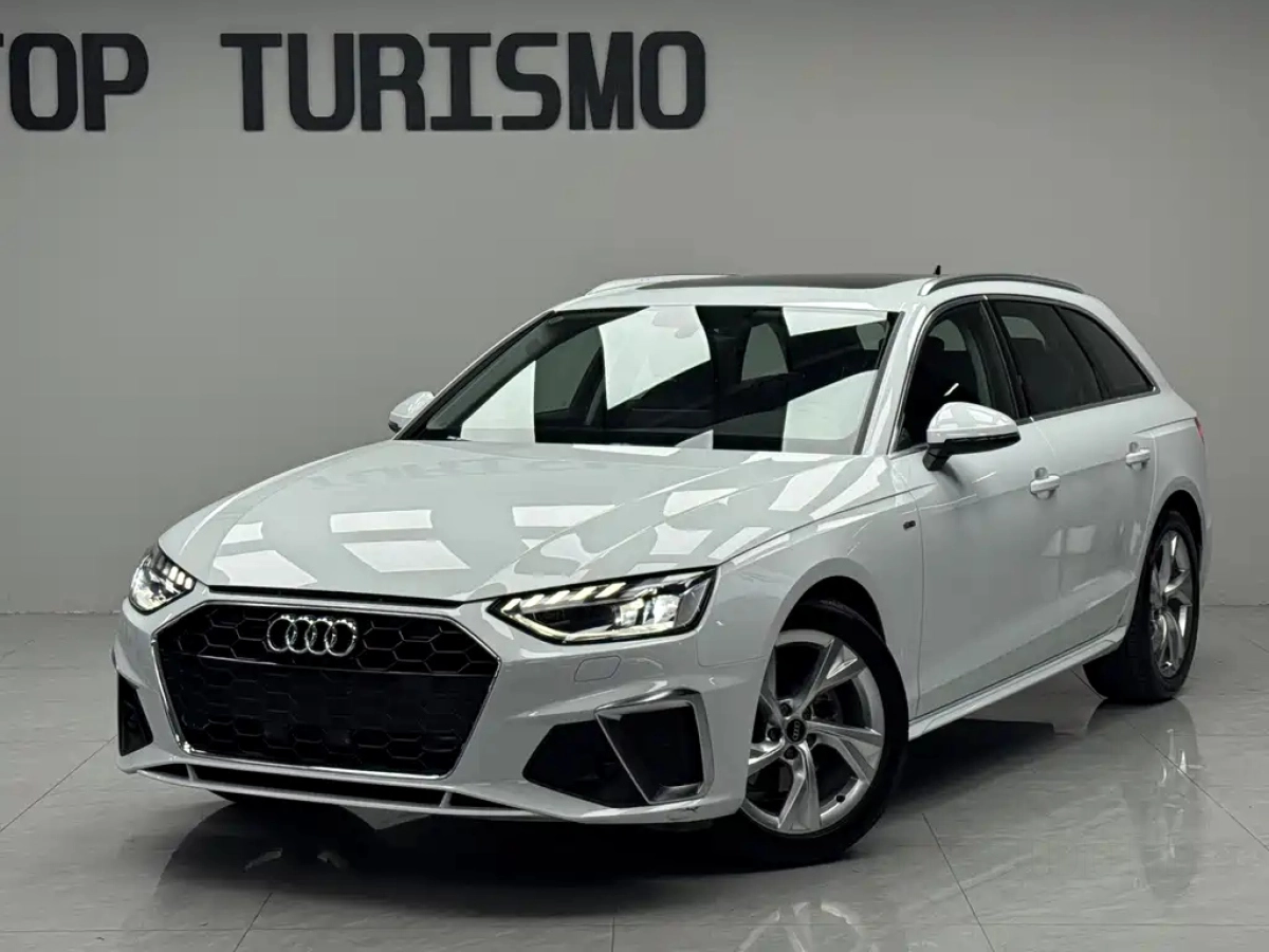 AUDI A4 IMPORT  2021