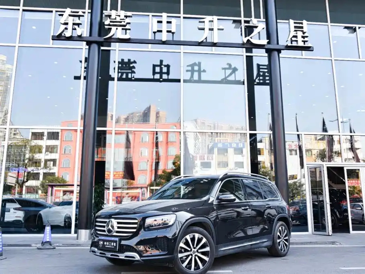 MERCEDES-BENZ GLB