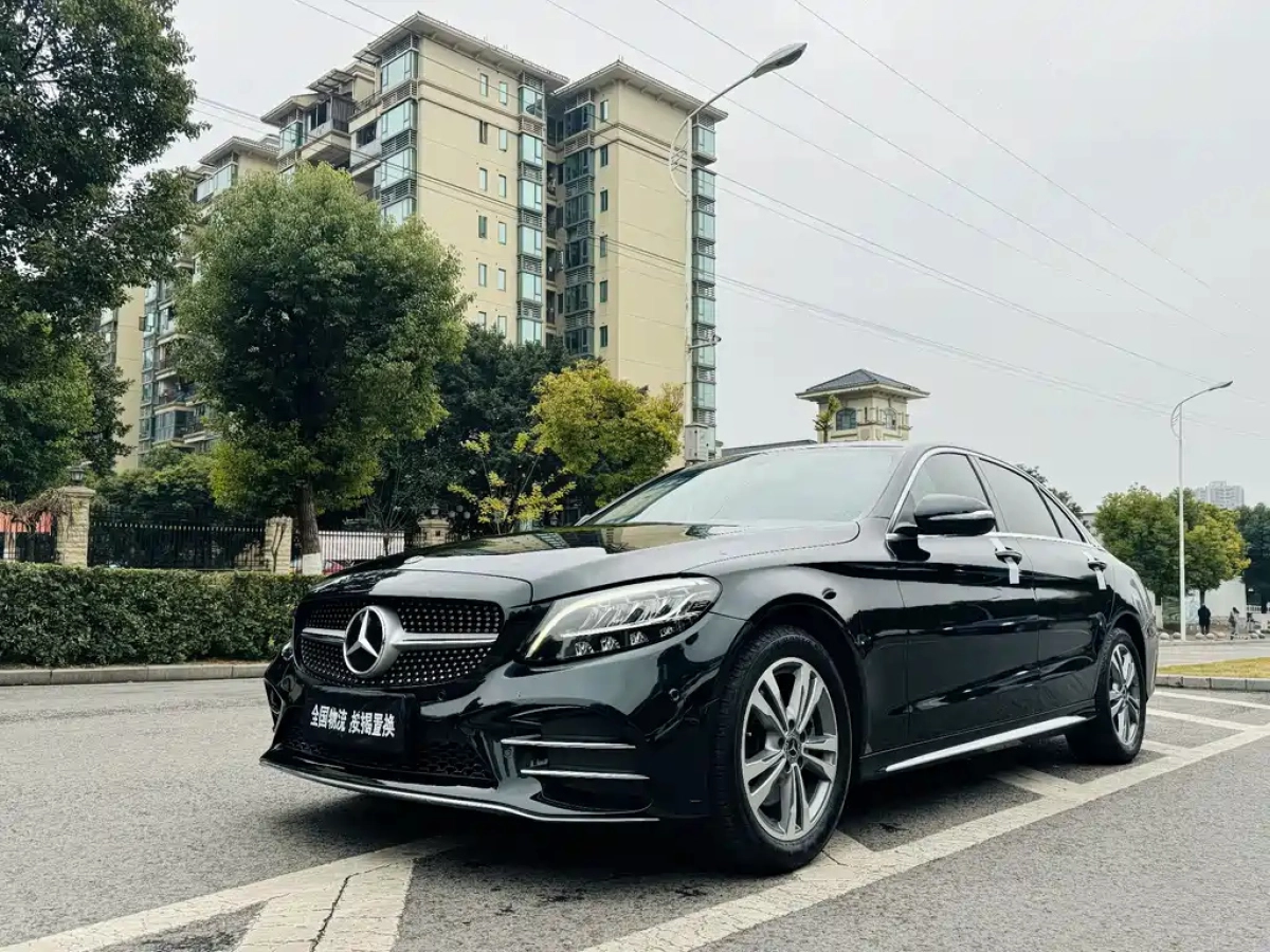 MERCEDES-BENZ C-CLASS