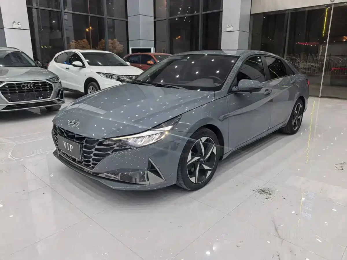 HYUNDAI ELANTRA