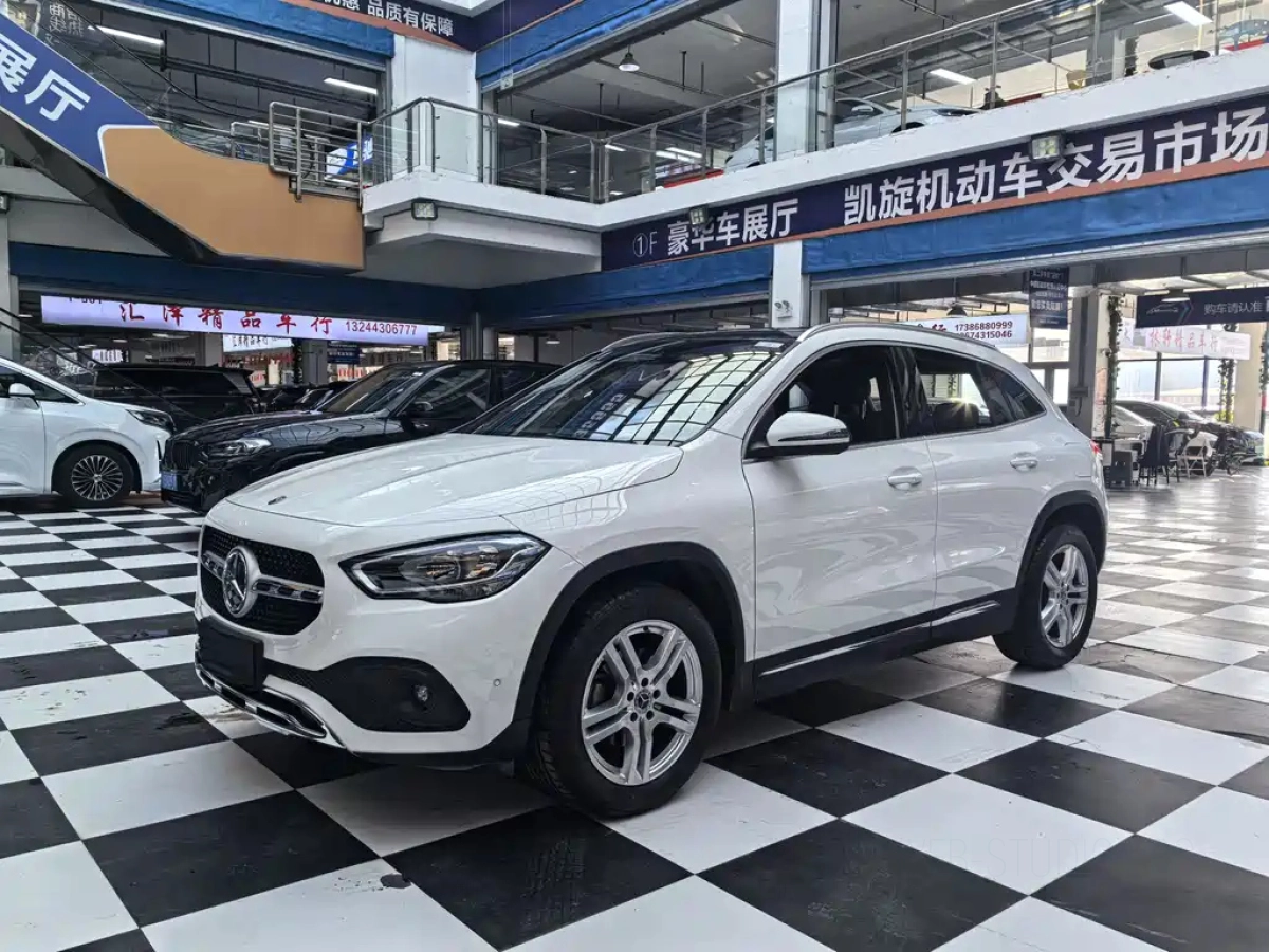 MERCEDES-BENZ GLA  2022