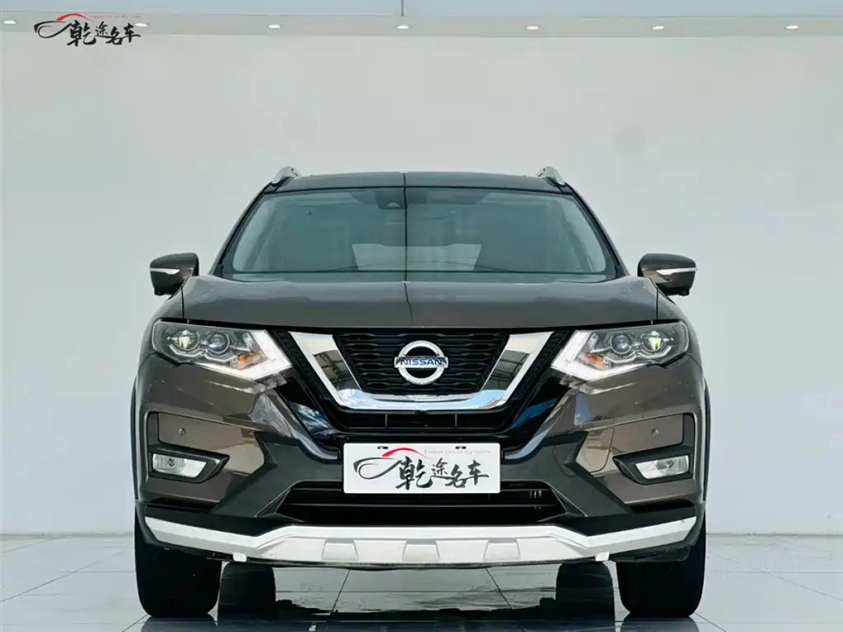 NISSAN X-TRAIL