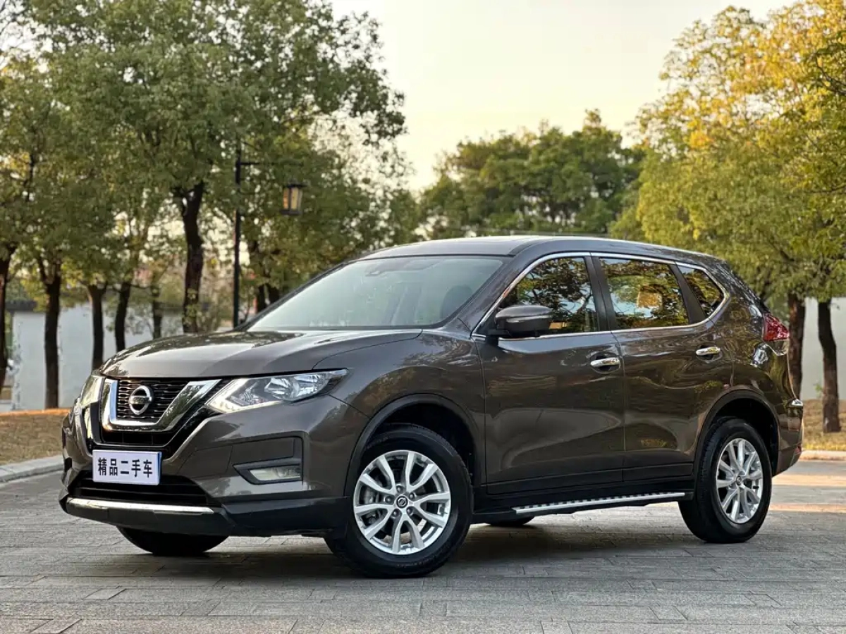 NISSAN X-TRAIL