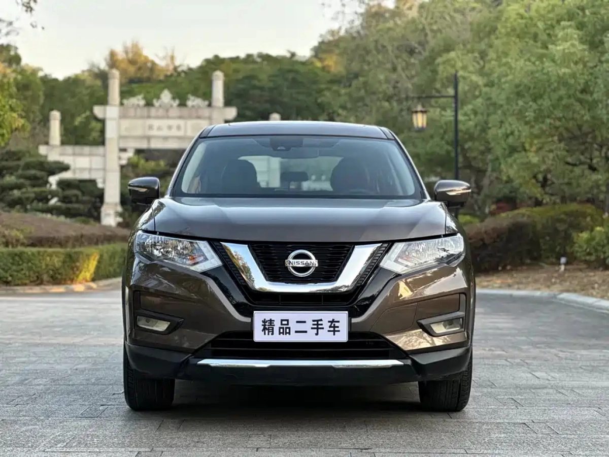 NISSAN X-TRAIL