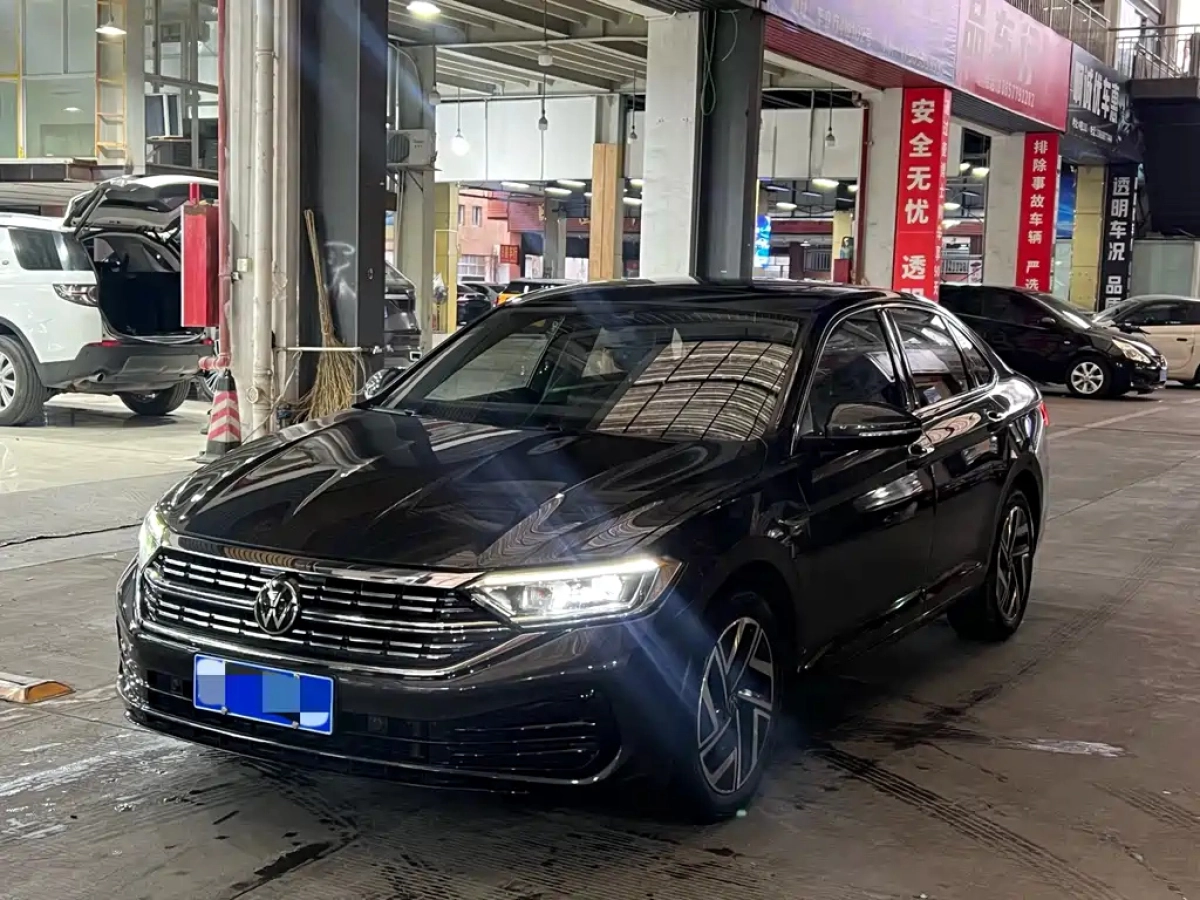 VOLKSWAGEN SAGITAR  2023